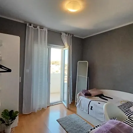 Appartement 255 *